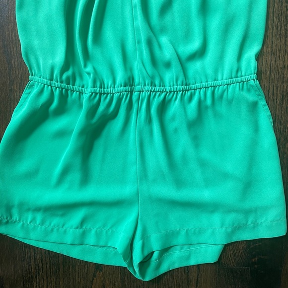 BCBG Casli crossover halter romper - Picture 8 of 13
